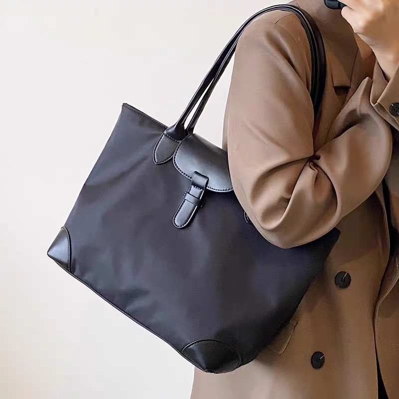 여성용 옥스포드 나일론 토트백 대용량 프론트 플랩 버클 - Women Bags Polene 리뷰 및 가격